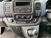 2015 Vauxhall Vivaro 2900 1.6 CDTi LWB 6 seat crew van - Gallery image 18