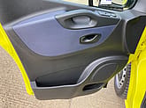 2015 Vauxhall Vivaro 2900 1.6 CDTi LWB 6 seat crew van - Gallery image 21