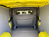 2015 Vauxhall Vivaro 2900 1.6 CDTi LWB 6 seat crew van - Gallery image 30