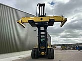 Hyster H32.00F-16CH: Container Handler - Video