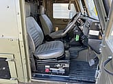 Land Rover : 110 Vixen+ Protected Patrol Vehicle - Gallery image 11