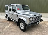 Land Rover Defender 110 XS Station Wagon 7-Seater - Gallery image 1