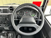 Land Rover Defender 110 XS Station Wagon 7-Seater - Gallery image 17