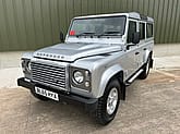 Land Rover Defender 110 XS Station Wagon 7-Seater - Gallery image 3
