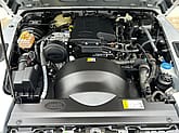 Land Rover Defender 110 XS Station Wagon 7-Seater - Gallery image 38