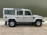 Land Rover Defender 110 XS Station Wagon 7-Seater - Gallery image 5