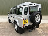 Land Rover Defender 110 XS Station Wagon 7-Seater - Gallery image 6