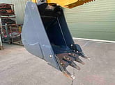 Mahindra: VX90 4X4 Earth Master Backhoe Loader - Gallery image 13