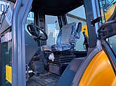 Mahindra: VX90 4X4 Earth Master Backhoe Loader - Gallery image 21