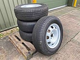 Michelin: 255/70R18 Latitude Tour HP LR Defender Rims - Gallery image 2