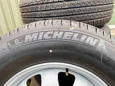 Michelin: 255/70R18 Latitude Tour HP LR Defender Rims - Gallery image 6