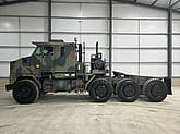 Oshkosh M1070 8x8 Heavy Equipment Transporter System (HETS) - Gallery image 4