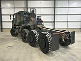 Oshkosh M1070 8x8 Heavy Equipment Transporter System (HETS) - Gallery image 7