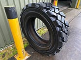 Solidboss 400/75-28 Tyres - Gallery image 3