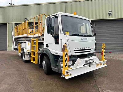 Iveco Euro Cargo 150/E21 Aircraft : Maintenance Lift