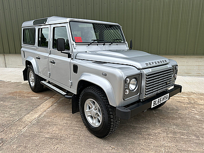 Land Rover Defender 110 XS Station Wagon 7-Seater
