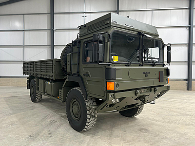 MAN HX60 : 4x4 Flatbed truck