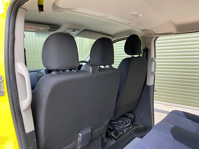 2015 Vauxhall Vivaro 2900 1.6 CDTi LWB 6 seat crew van - Gallery image 27