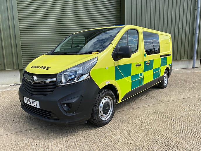 2015 Vauxhall Vivaro 2900 1.6 CDTi LWB 6 seat crew van - Gallery image 3