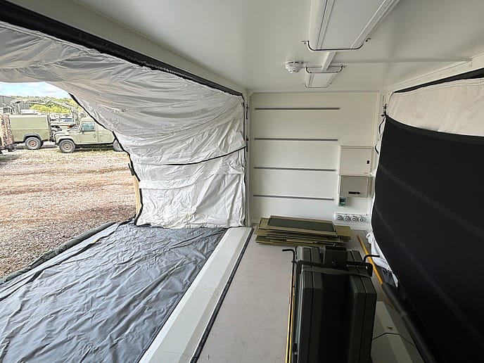 20ft ISO Deployable: Field Hospital Module - Gallery image 15