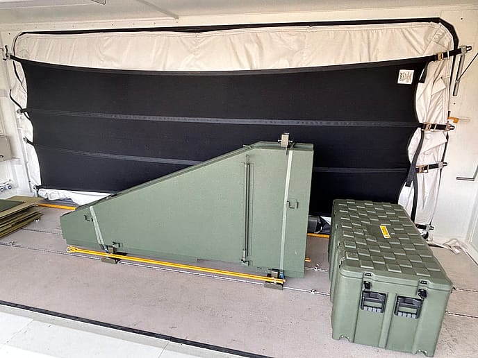 20ft ISO Deployable: Field Hospital Module - Gallery image 19