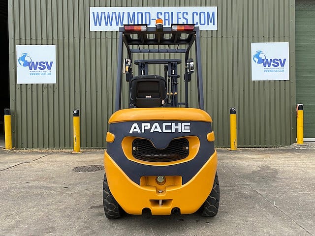Apache HH30Z 3 ton: Diesel Forklift Truck - Gallery image 5
