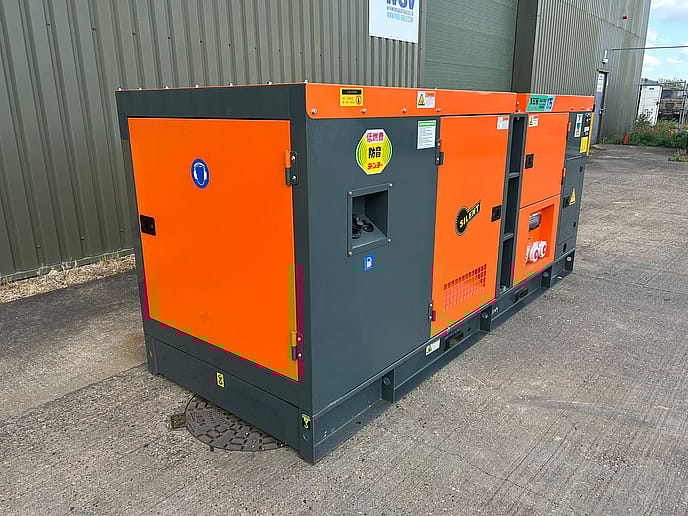 Ashita AG3-175 3 Phase 175kva Diesel Generator - Gallery image 2