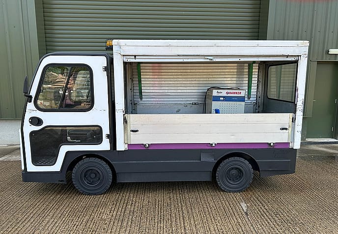 Bradshaw Electric FB3 3000kg Load Carrier - Gallery image 5