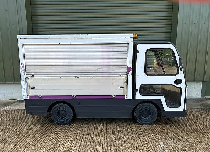 Bradshaw Electric FB3 3000kg Load Carrier - Gallery image 7