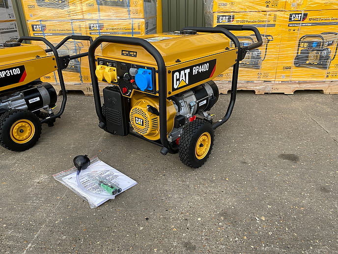 Caterpillar RP4400 4kVA Portable Generator - Gallery image 6