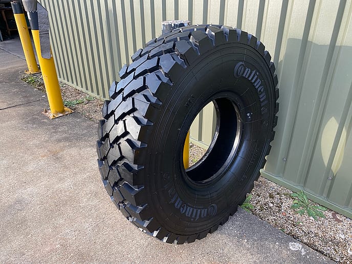 Continental 14.00 HCS Tyre, Unused - Gallery image 7