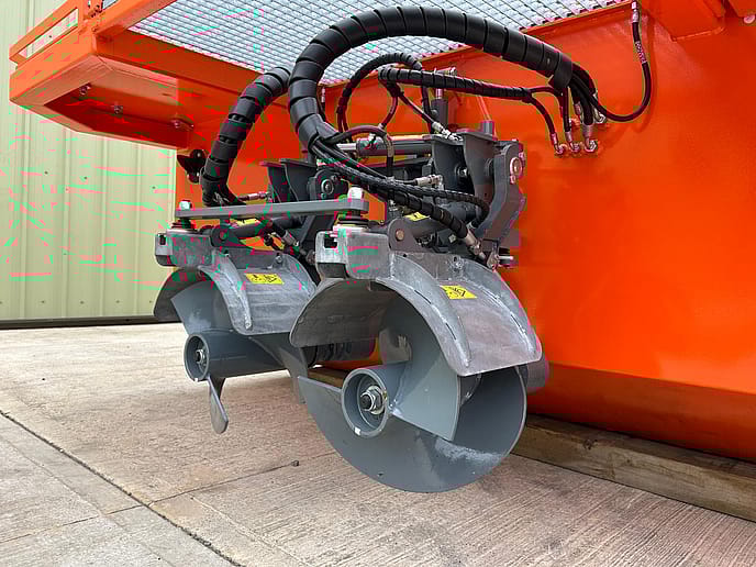 Conver MC 103 Compact Weed Harvester - Gallery image 12