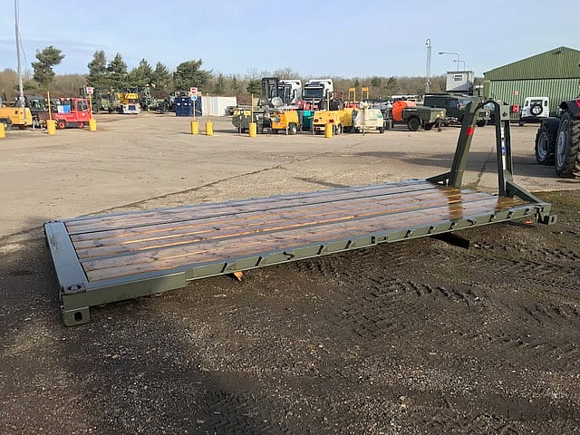 DROPS 20 Foot ISO Twist Lock: Flat Rack - Gallery image 3
