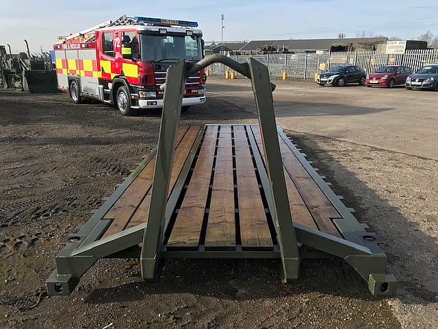 DROPS 20 Foot ISO Twist Lock: Flat Rack - Gallery image 6