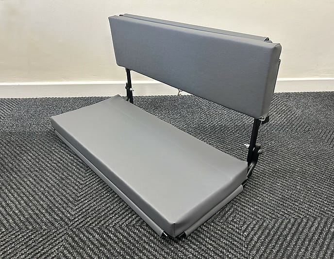 Exmoor Trim Land Rover Wolf: Heavy Duty Bench Seat - Gallery image 3