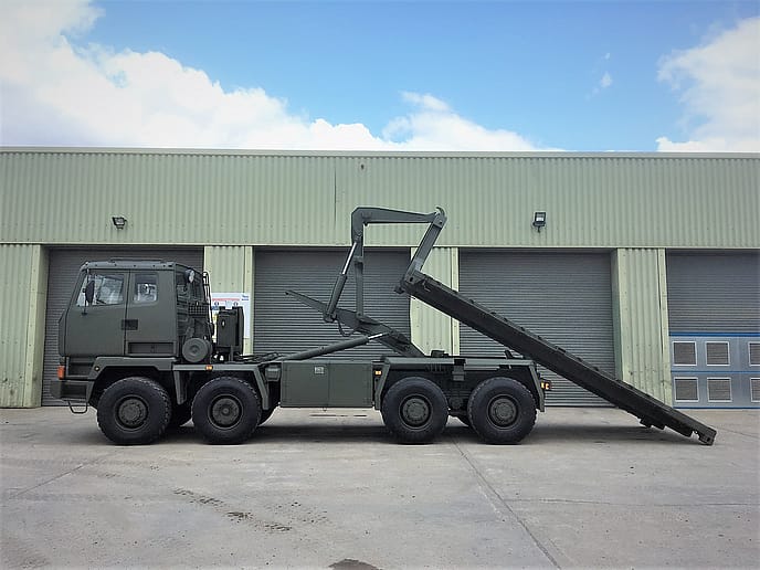 DAF 8x6 DROPS LHD Hook Loader - Gallery image 11