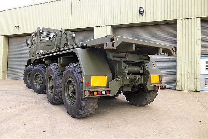 Foden 8x6 DROPS LHD Hook Loader - Gallery image 11