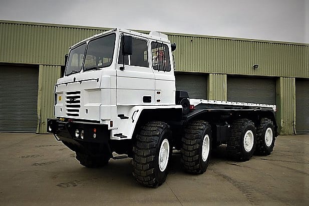 Foden 8x6 DROPS LHD Hook Loader - Gallery image 14