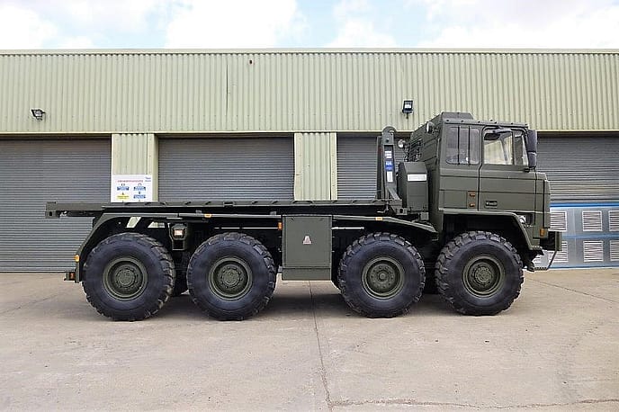 Foden 8x6 DROPS LHD Hook Loader - Gallery image 9