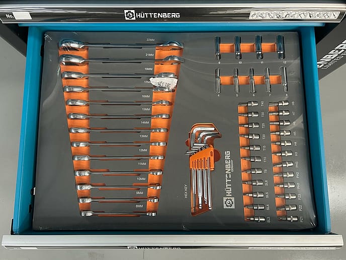 Huttenberg Roll cab 6 drawer Tool cabinet: Complete with tools - Gallery image 13