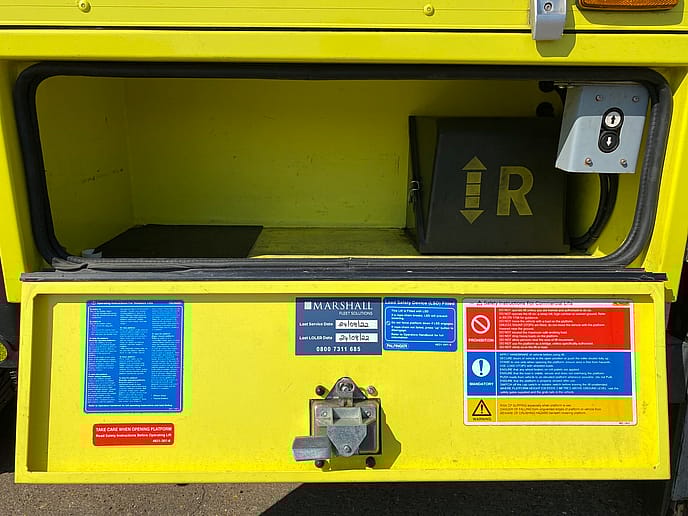 IVECO: 72-210 Incident Support Vehicle - Gallery image 14