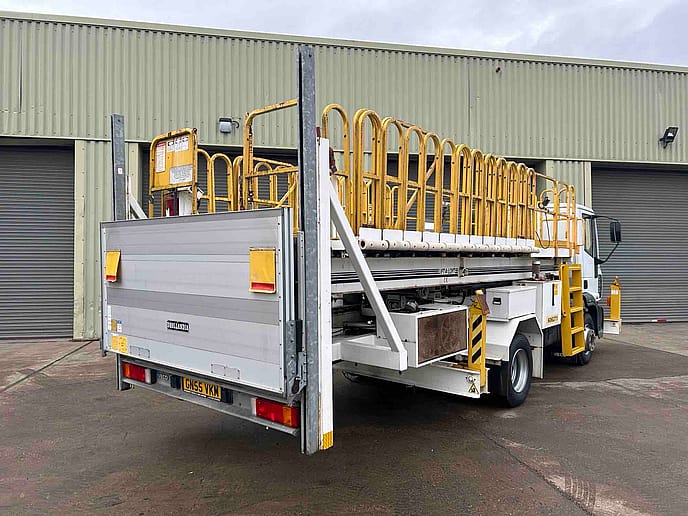 Iveco Euro Cargo 150/E21 Aircraft : Maintenance Lift - Gallery image 7