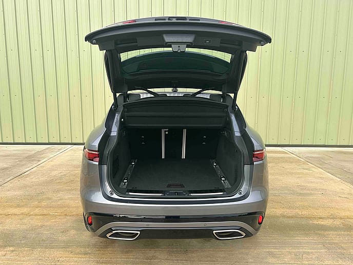 Jaguar: F Pace P400 R Dynamic S LHD - Gallery image 10