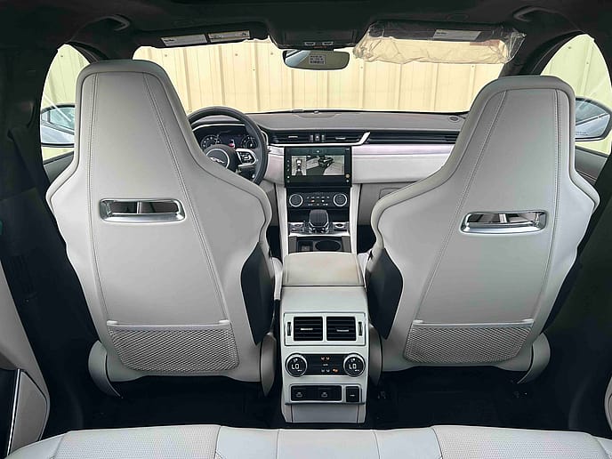 Jaguar: F Pace P400 R Dynamic S LHD - Gallery image 14