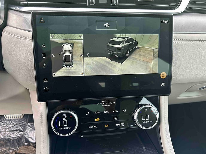 Jaguar: F Pace P400 R Dynamic S LHD - Gallery image 16