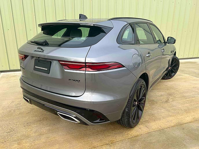 Jaguar: F Pace P400 R Dynamic S LHD - Gallery image 6
