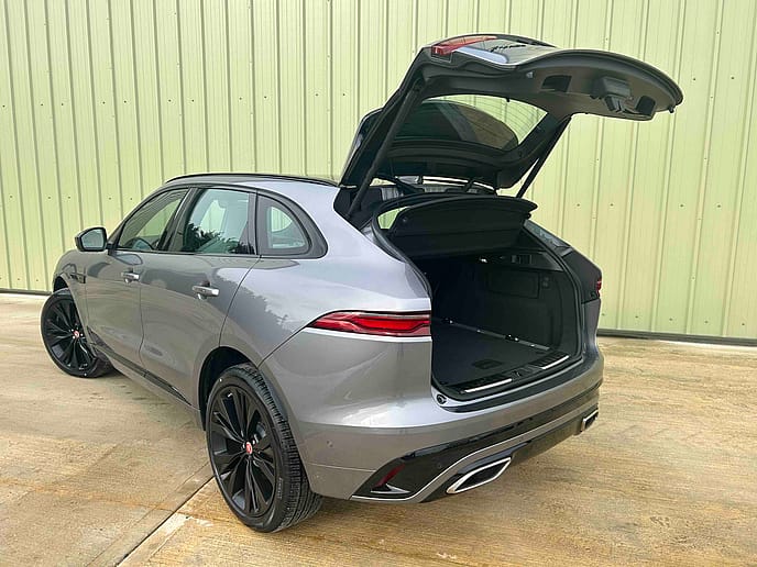 Jaguar: F Pace P400 R Dynamic S LHD - Gallery image 8