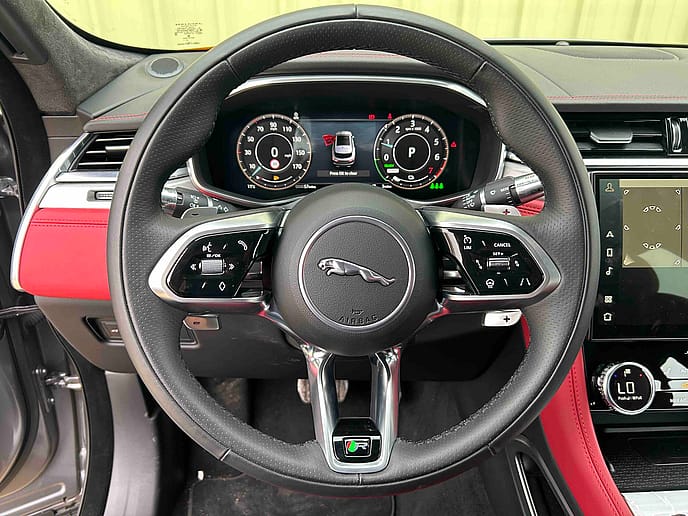 Jaguar: F Pace P400e R Dynamic HSE LHD - Gallery image 14