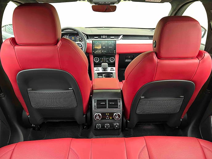 Jaguar: F Pace P400e R Dynamic HSE LHD - Gallery image 18