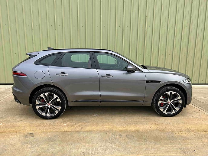 Jaguar: F Pace P400e R Dynamic HSE LHD - Gallery image 5
